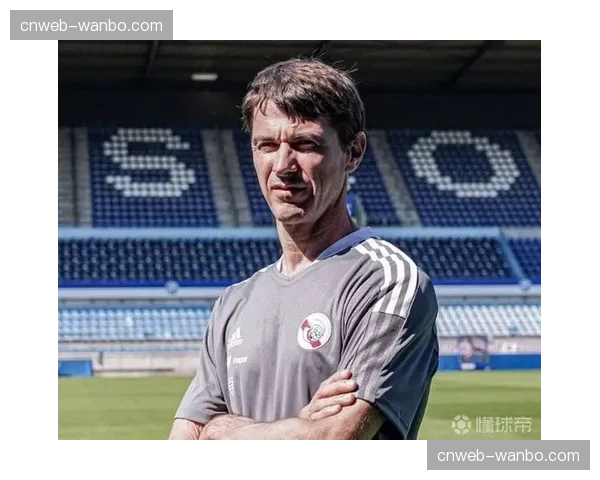 前法国国脚加盟斯特拉斯堡教练组担任技术顾问 前法国国脚加盟斯特拉斯堡教练组担任技术顾问