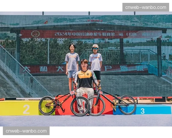 风速骤变影响发挥，多位车手在BMX竞速资格赛首轮出现失误。